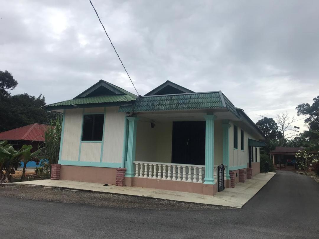 Opro S&S Homestay Pagoh Malay Only Muar Εξωτερικό φωτογραφία